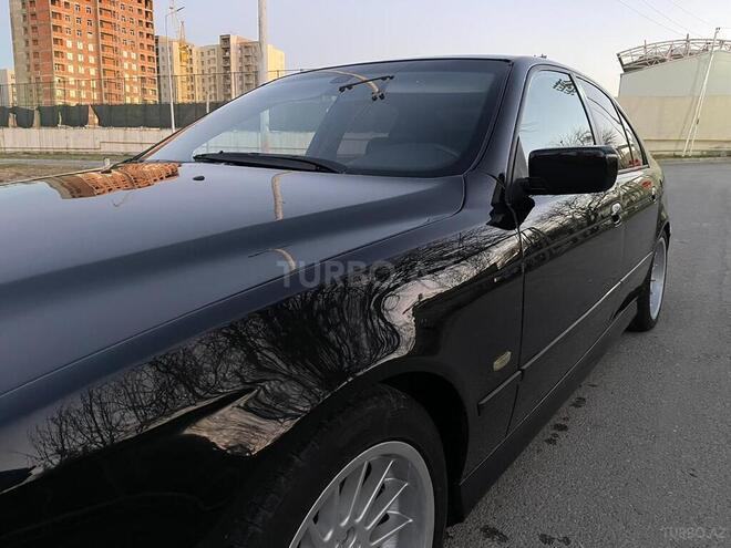 BMW 528 2000, 380,000 km - 2.8 л - Bakı