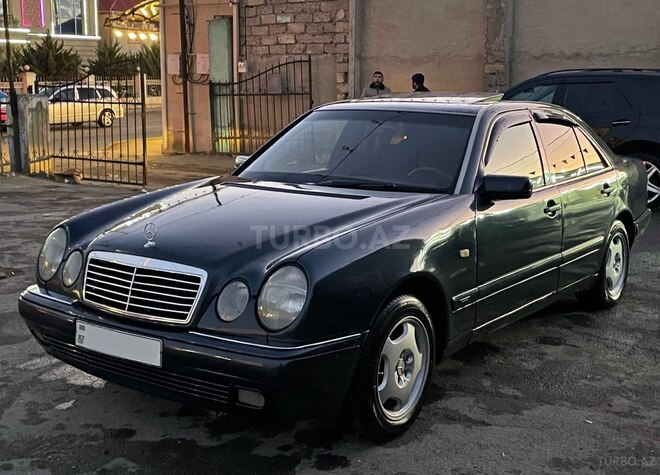 Mercedes E 230 1996, 540,000 km - 2.3 l - Bakı
