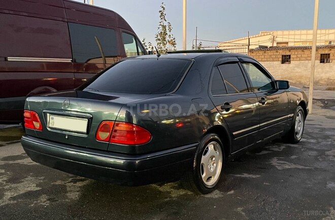 Mercedes E 230 1996, 540,000 km - 2.3 l - Bakı