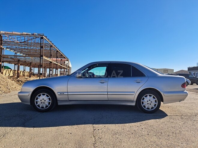 Mercedes E 220 2001, 450,000 km - 2.2 l - Bakı