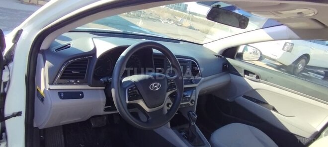 Hyundai Elantra 2017, 231,746 km - 2.0 л - Bakı