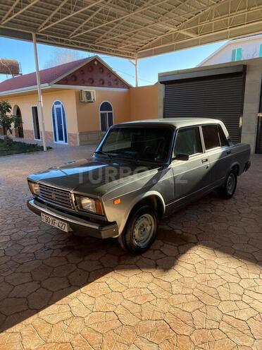 LADA (VAZ) 2107 2010, 166,000 km - 1.6 л - Salyan