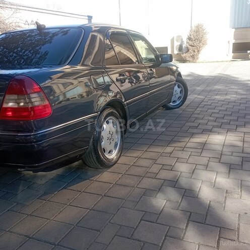 Mercedes C 200 1997, 326,580 km - 2.0 л - Sumqayıt