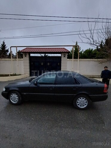 Mercedes C 220 1995, 435,841 km - 2.2 л - Sumqayıt