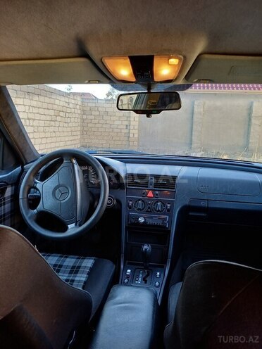 Mercedes C 220 1995, 435,841 km - 2.2 л - Sumqayıt