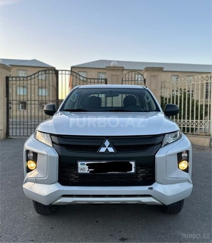 Mitsubishi L200 2021, 144,000 km - 2.4 l - Bakı