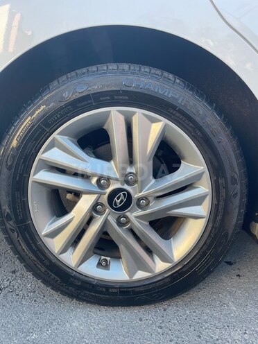 Hyundai Elantra 2019, 128,748 km - 2.0 l - Bakı
