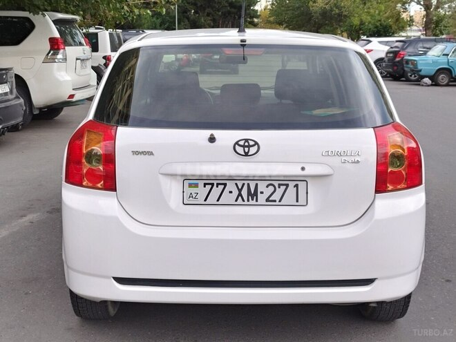 Toyota Corolla 2004, 250,000 km - 1.4 л - Bakı