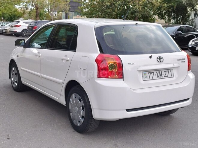 Toyota Corolla 2004, 250,000 km - 1.4 л - Bakı