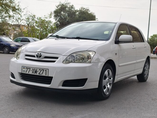 Toyota Corolla 2004, 250,000 km - 1.4 л - Bakı