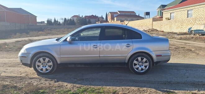 Volkswagen Passat 2004, 317,560 km - 1.8 л - Bakı