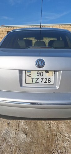 Volkswagen Passat 2004, 317,560 km - 1.8 л - Bakı