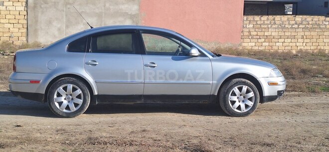 Volkswagen Passat 2004, 317,560 km - 1.8 л - Bakı