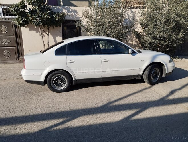 Volkswagen Passat 2004, 240,995 km - 1.8 l - Bakı
