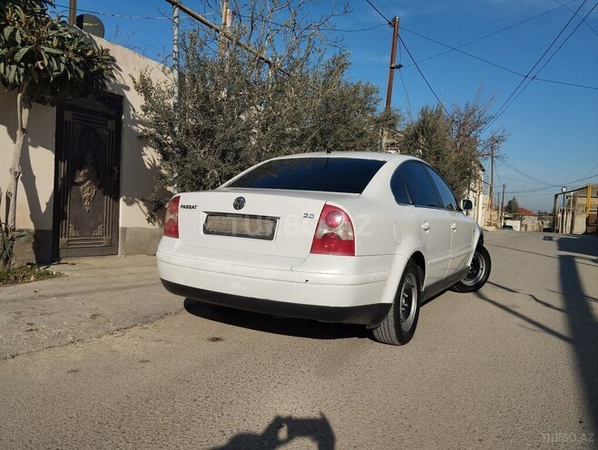 Volkswagen Passat 2004, 240,995 km - 1.8 l - Bakı