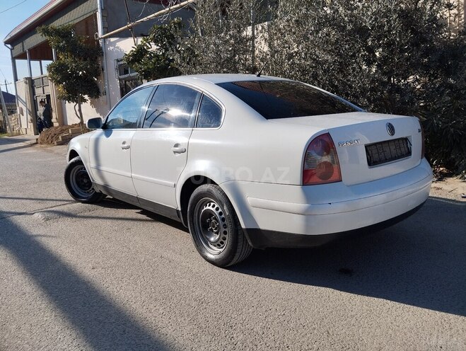 Volkswagen Passat 2004, 240,995 km - 1.8 l - Bakı