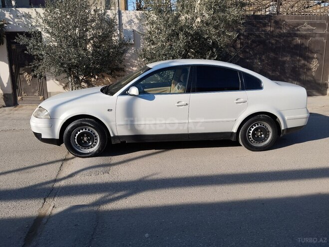 Volkswagen Passat 2004, 240,995 km - 1.8 l - Bakı
