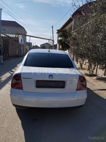 Volkswagen Passat 2004, 240,995 km - 1.8 l - Bakı