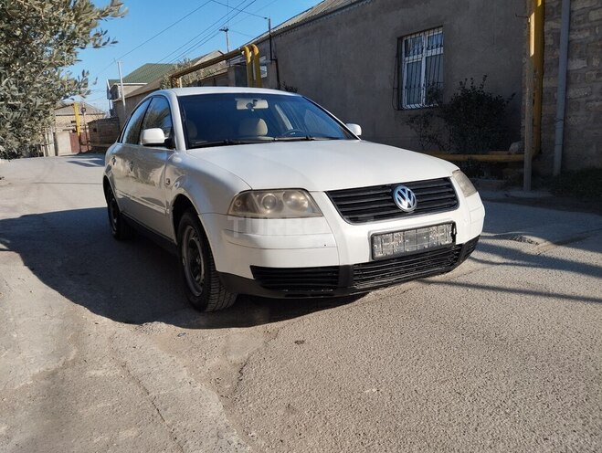 Volkswagen Passat 2004, 240,995 km - 1.8 l - Bakı