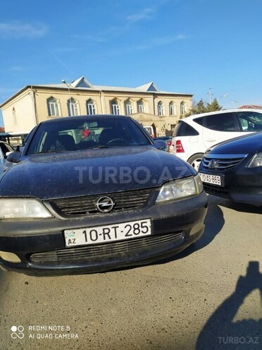 Opel Vectra 1996, 300,000 km - 2.0 l - Bakı
