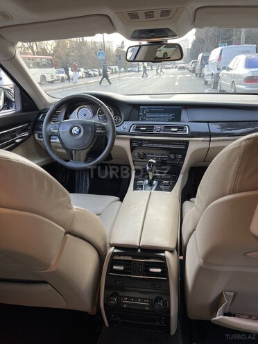 BMW 750 2008, 289,000 km - 4.4 л - Bakı