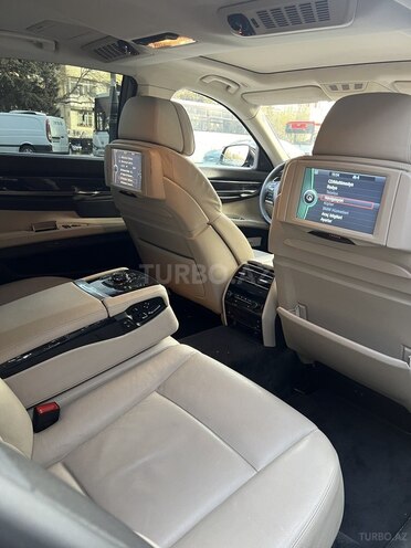 BMW 750 2008, 289,000 km - 4.4 л - Bakı