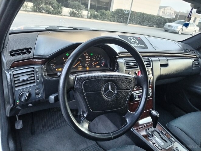 Mercedes E 230 1995, 426,333 km - 2.3 l - Bakı