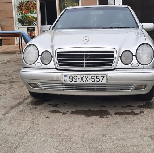Mercedes E 240 1998, 323,000 km - 2.4 l - Qəbələ