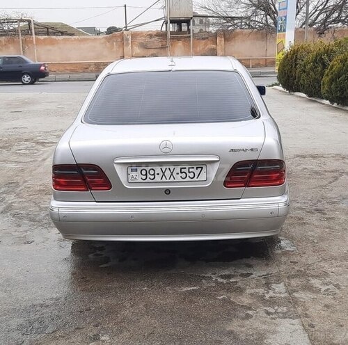 Mercedes E 240 1998, 323,000 km - 2.4 l - Qəbələ
