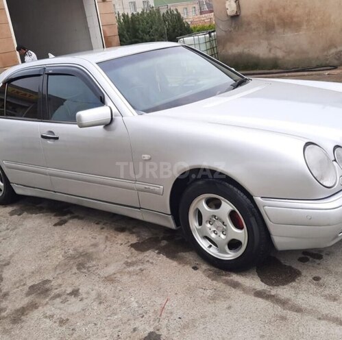 Mercedes E 240 1998, 323,000 km - 2.4 l - Qəbələ