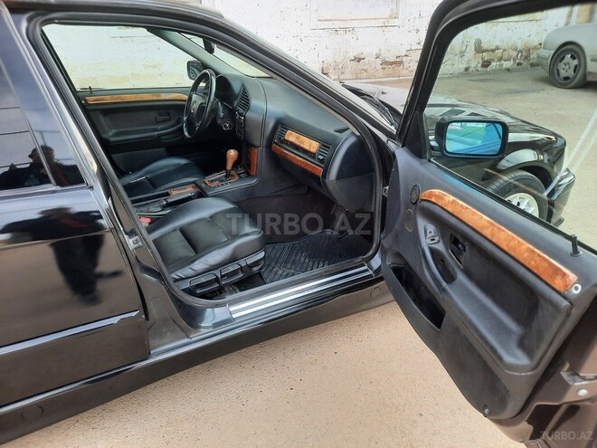 BMW 320 1997, 276,000 km - 2.0 л - Cəlilabad