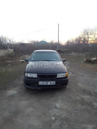 Opel Vectra 1994, 425,323 km - 2.0 л - Qəbələ