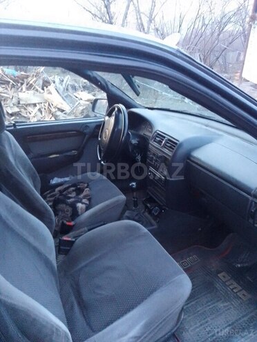 Opel Vectra 1994, 425,323 km - 2.0 л - Qəbələ