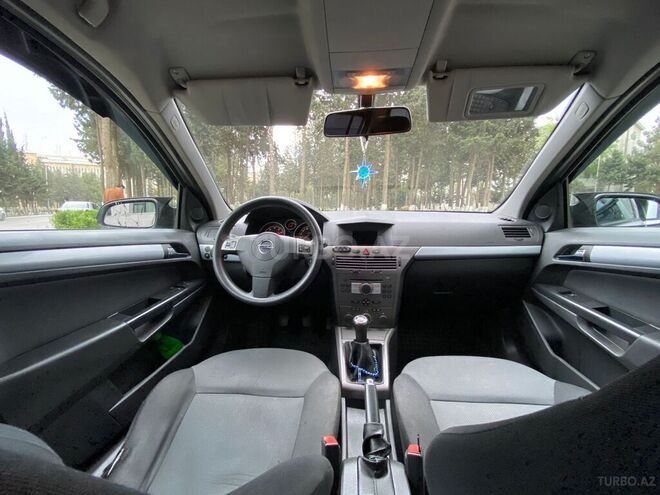 Opel Astra 2005, 240,000 km - 1.4 l - Gədəbəy
