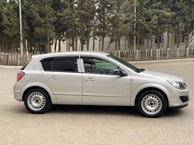 Opel Astra 2005, 240,000 km - 1.4 l - Gədəbəy