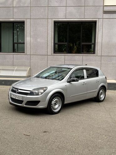 Opel Astra 2005, 240,000 km - 1.4 l - Gədəbəy