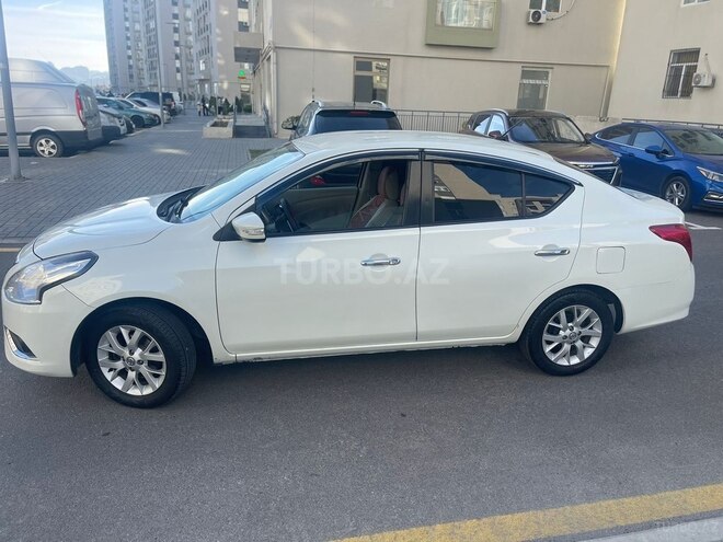 Nissan Sunny 2014, 195,000 km - 1.5 l - Bakı