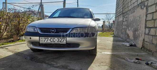 Opel Vectra 1998, 380,000 km - 1.6 l - Quba