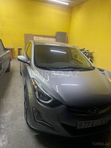 Hyundai Elantra 2015, 95,000 km - 1.8 l - Bakı