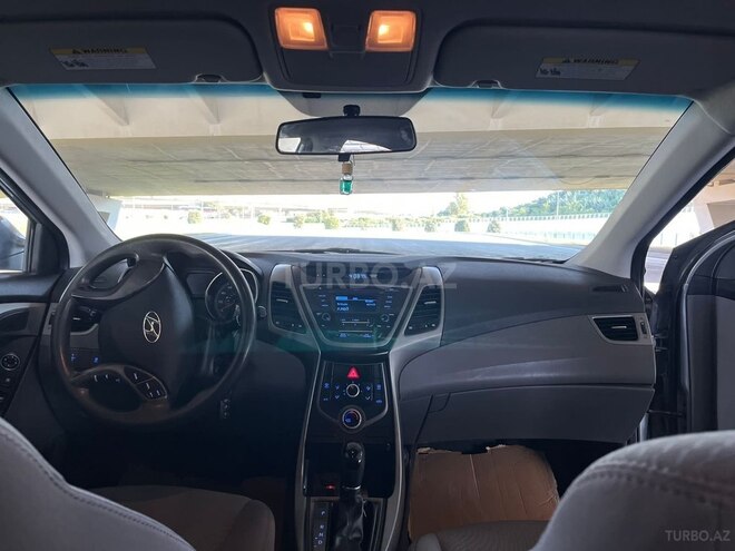 Hyundai Elantra 2015, 95,000 km - 1.8 l - Bakı