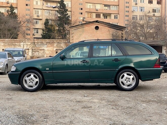 Mercedes C 220 2000, 360,000 km - 2.2 l - Bakı