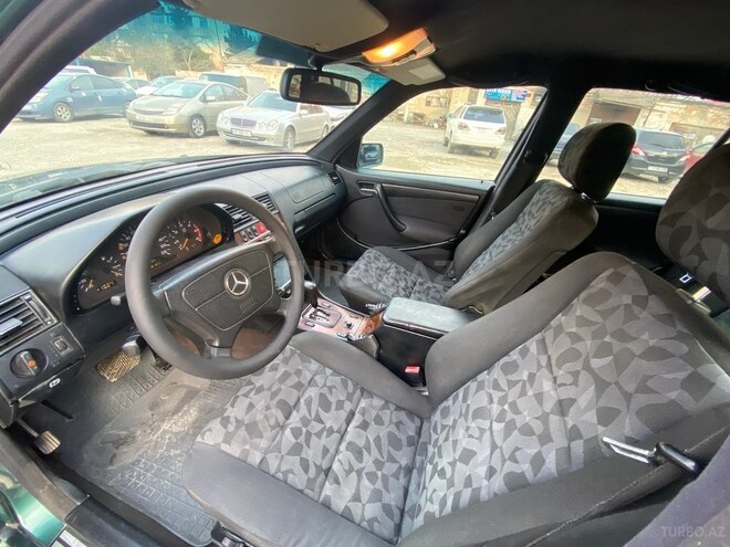 Mercedes C 220 2000, 360,000 km - 2.2 l - Bakı