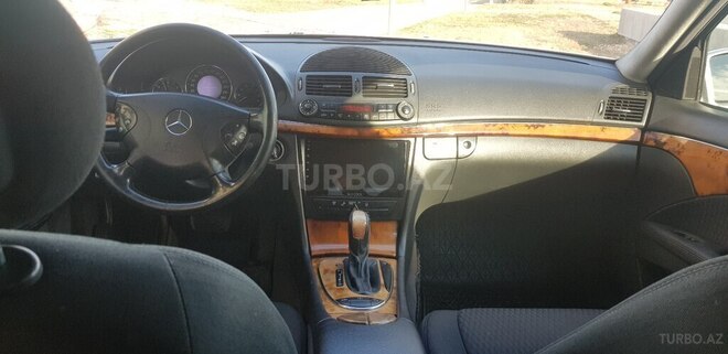 Mercedes E 240 2003, 220,000 km - 2.4 l - Şəmkir