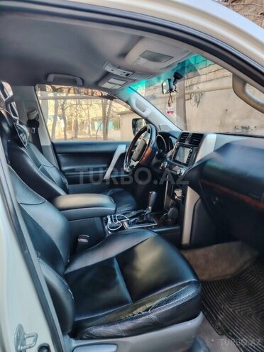 Toyota Prado 2011, 196,000 km - 2.7 l - Bakı