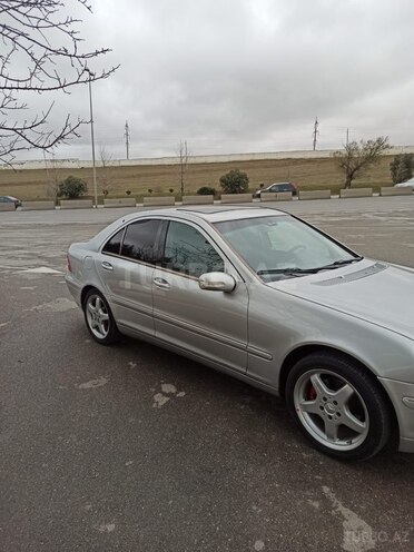 Mercedes C 240 2001, 202,000 km - 2.6 л - Bakı