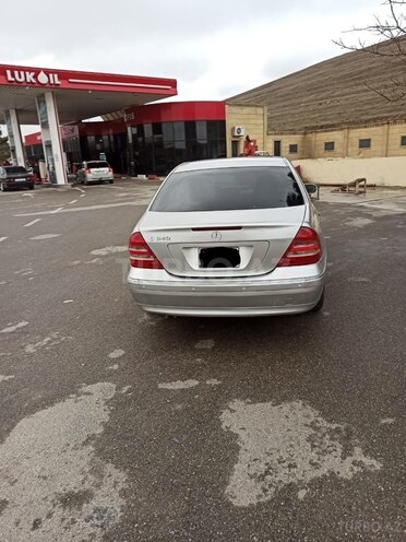 Mercedes C 240 2001, 202,000 km - 2.6 л - Bakı