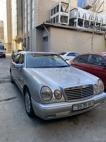 Mercedes E 280 1998, 288,970 km - 2.8 l - Bakı