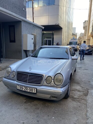 Mercedes E 280 1998, 288,970 km - 2.8 l - Bakı