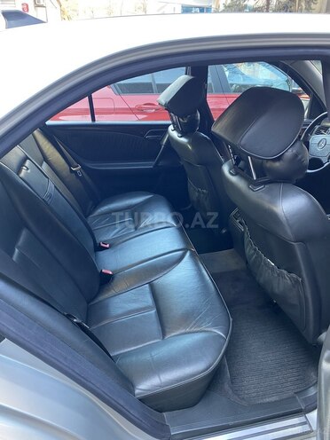 Mercedes E 280 1998, 288,970 km - 2.8 l - Bakı