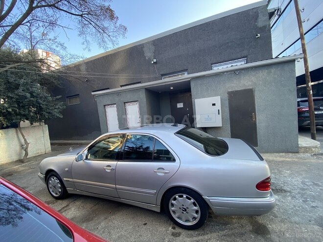 Mercedes E 280 1998, 288,970 km - 2.8 l - Bakı